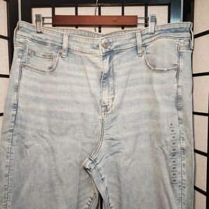 NWT American Eagle Outfitters Women's Light Blue High Rise Skinny Kick Jeans